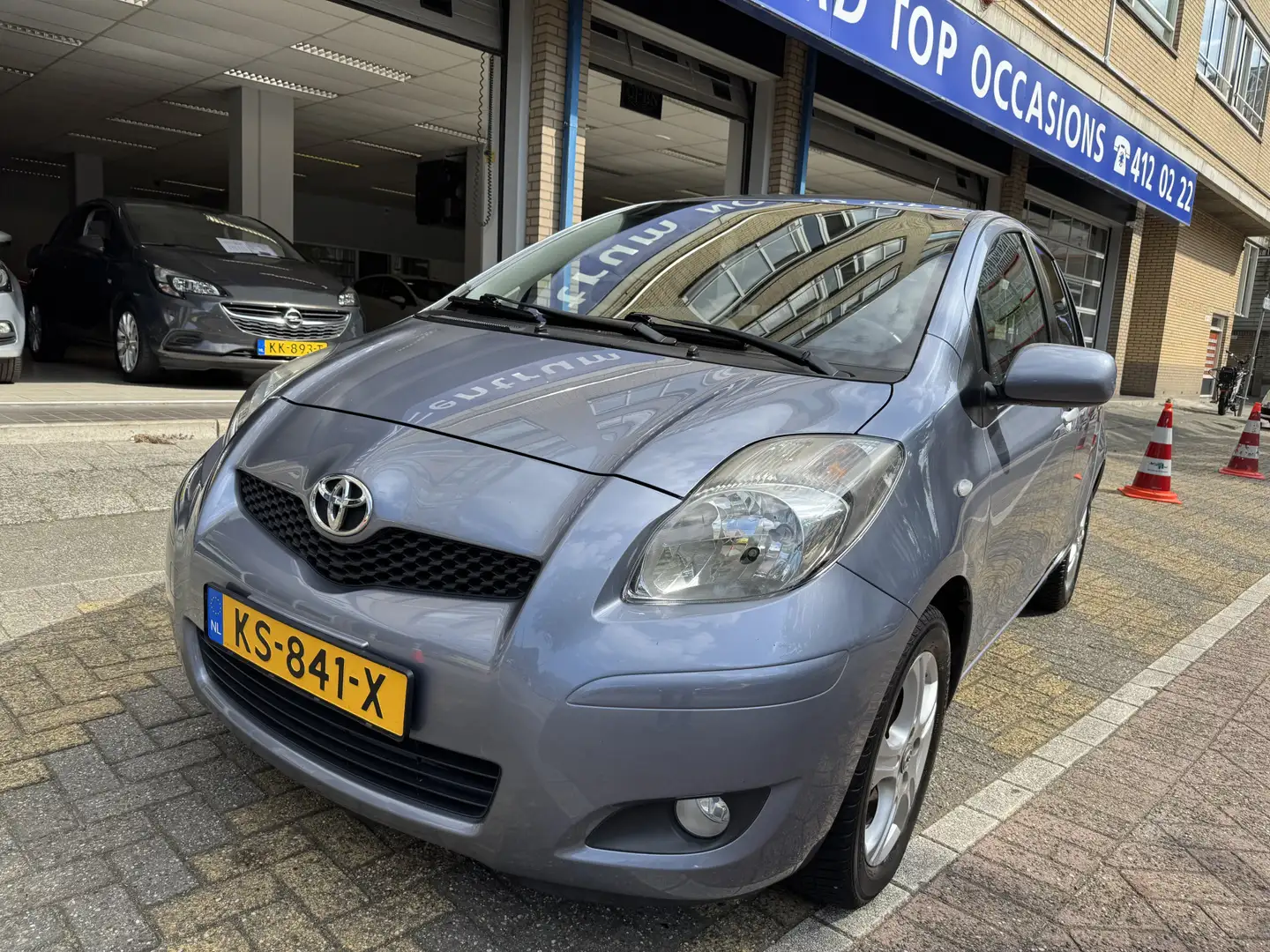 Toyota Yaris 1.3 VVT-i Comfort | Airco | Elektrische ramen | 5- Blauw - 2