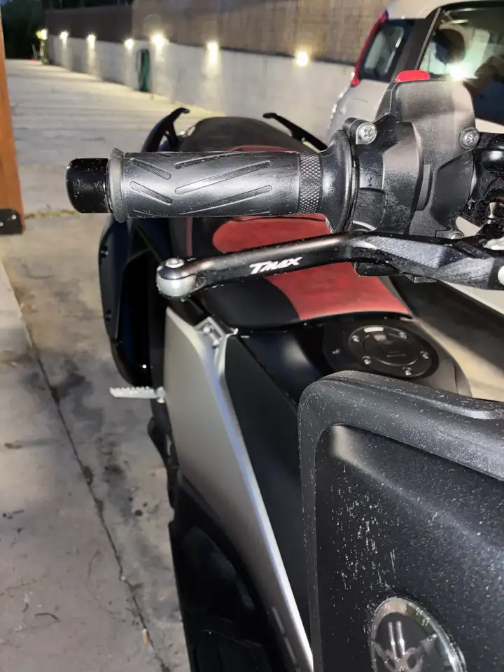 Yamaha Tmax 560