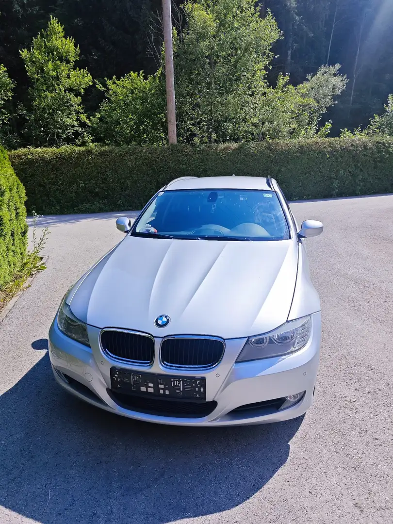 BMW 320 320d Touring Aut. - 2