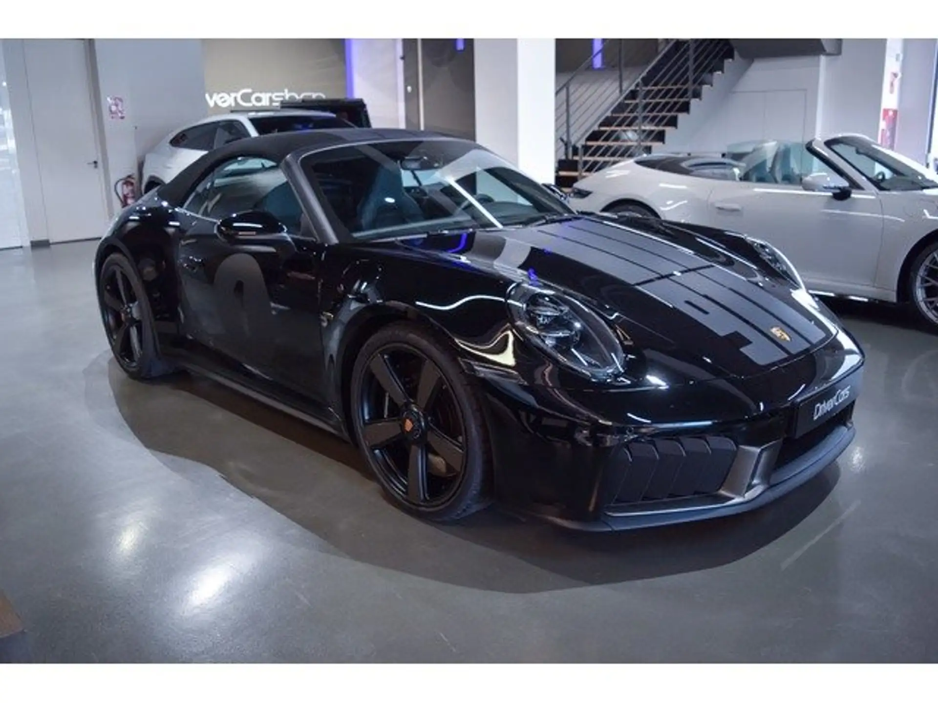 포르쉐 911 Carrera Cabriolet 2026 검정 사진 3