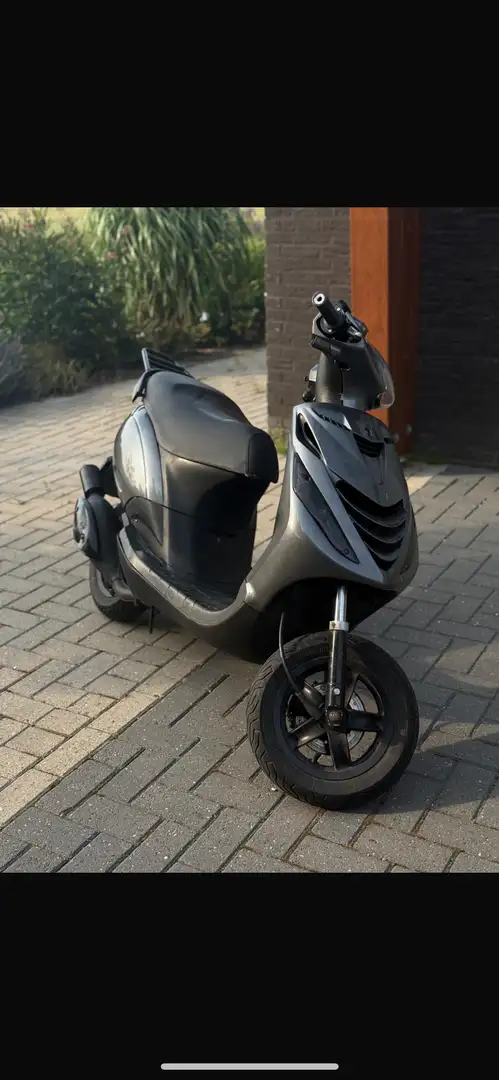 Piaggio Zip SP Gris - 1