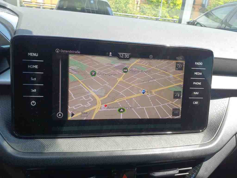Skoda Fabia Ambition 1.0 MPI / SmartLink, Navi, LED — photo 6