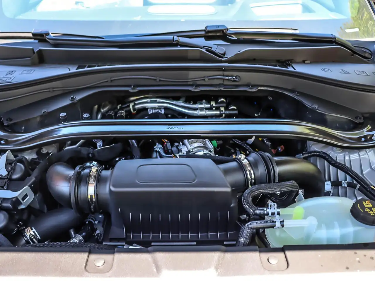 Lincoln Aviator снимка Lincoln Aviator