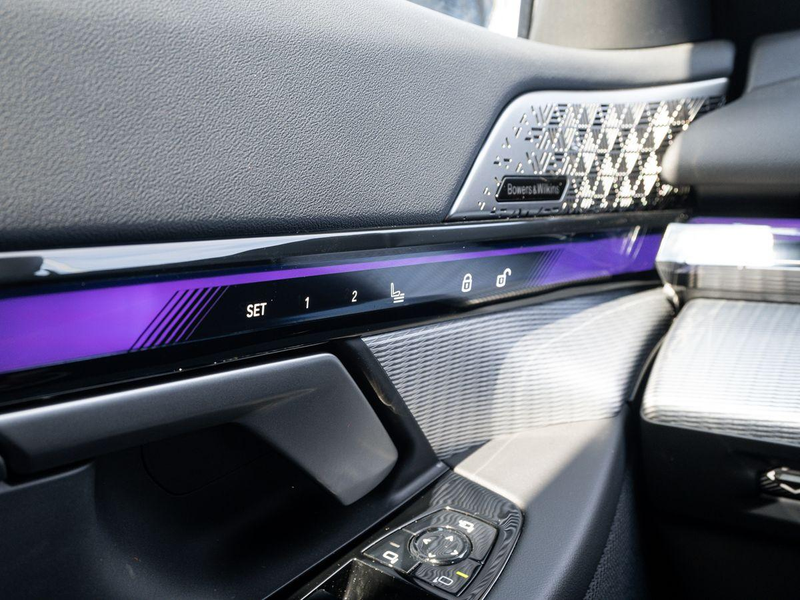 BMW 520 i Tour M SportPRO AHK StdHz PANO SitzLüft ACC — photo 13
