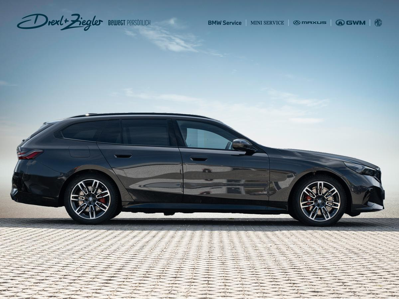 BMW 520 i Tour M SportPRO AHK StdHz PANO SitzLüft ACC — photo 2
