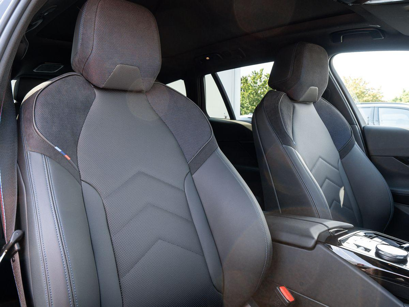 BMW 520 i Tour M SportPRO AHK StdHz PANO SitzLüft ACC — photo 15