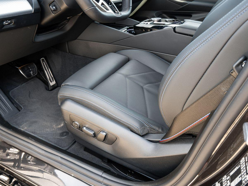 BMW 520 i Tour M SportPRO AHK StdHz PANO SitzLüft ACC — photo 8