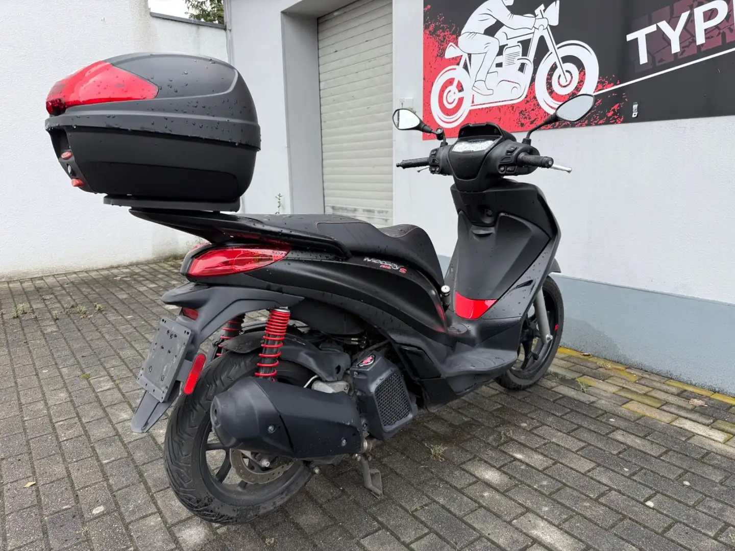 Piaggio Medley 125 Zwart - 2