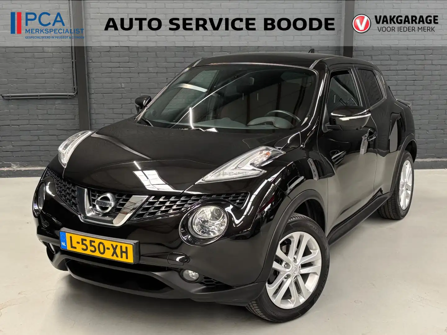Nissan Juke 1.6 (117pk) N-Connecta automaat - keyless - 360° c Zwart - 1