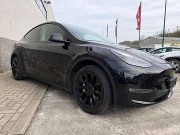 Tesla Model Y LONG RANGE