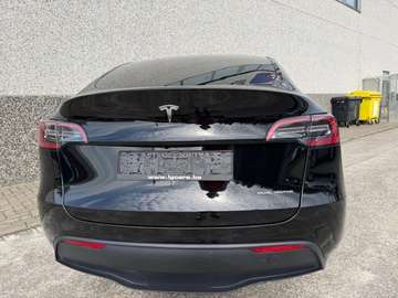 Tesla Model Y LONG RANGE