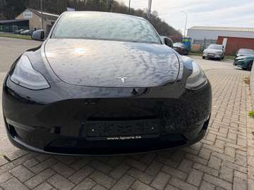 Tesla Model Y LONG RANGE