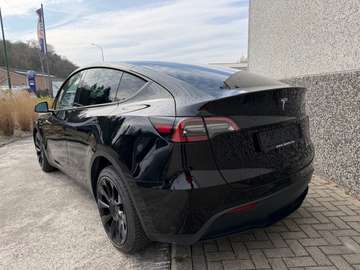 Tesla Model Y LONG RANGE