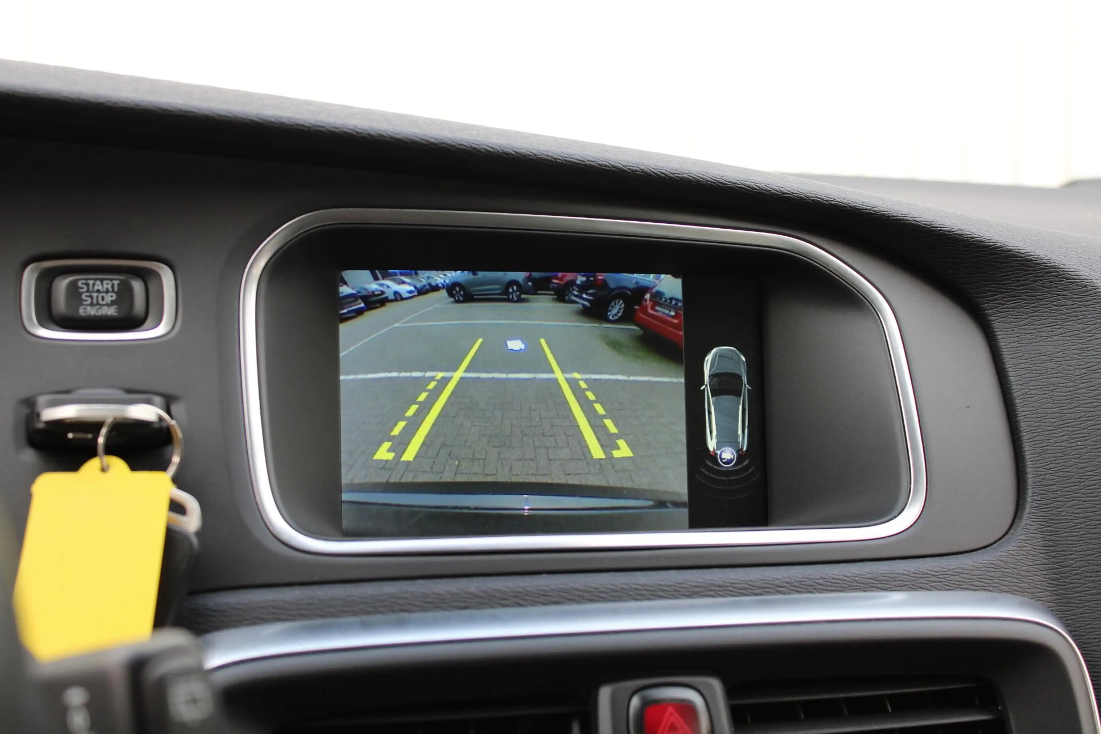 Volvo V40 Cross Country D3 Automaat Summum |Verwarmbare stoelen voor & ach — photo 12