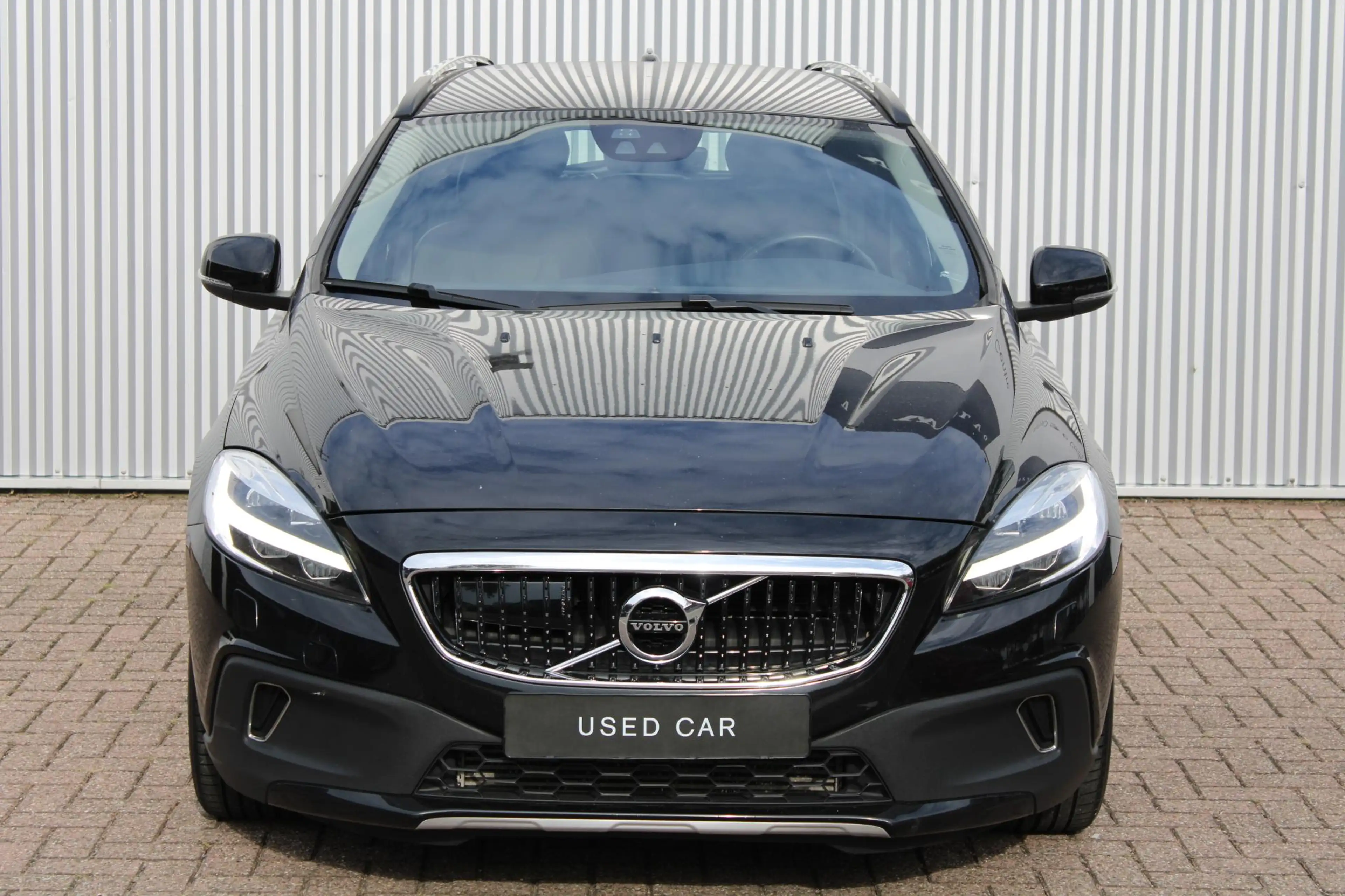 Volvo V40 Cross Country D3 Automaat Summum |Verwarmbare stoelen voor & ach — photo 3