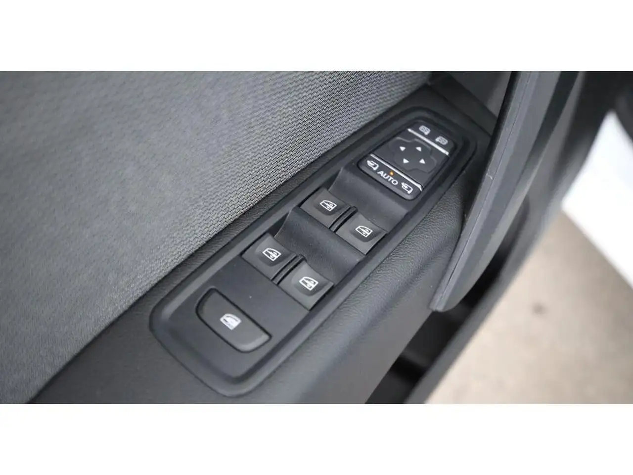 Renault Kangoo III 1.3 TCe130 LED NAVI SITZHZG ASSIST, миниатюра 23