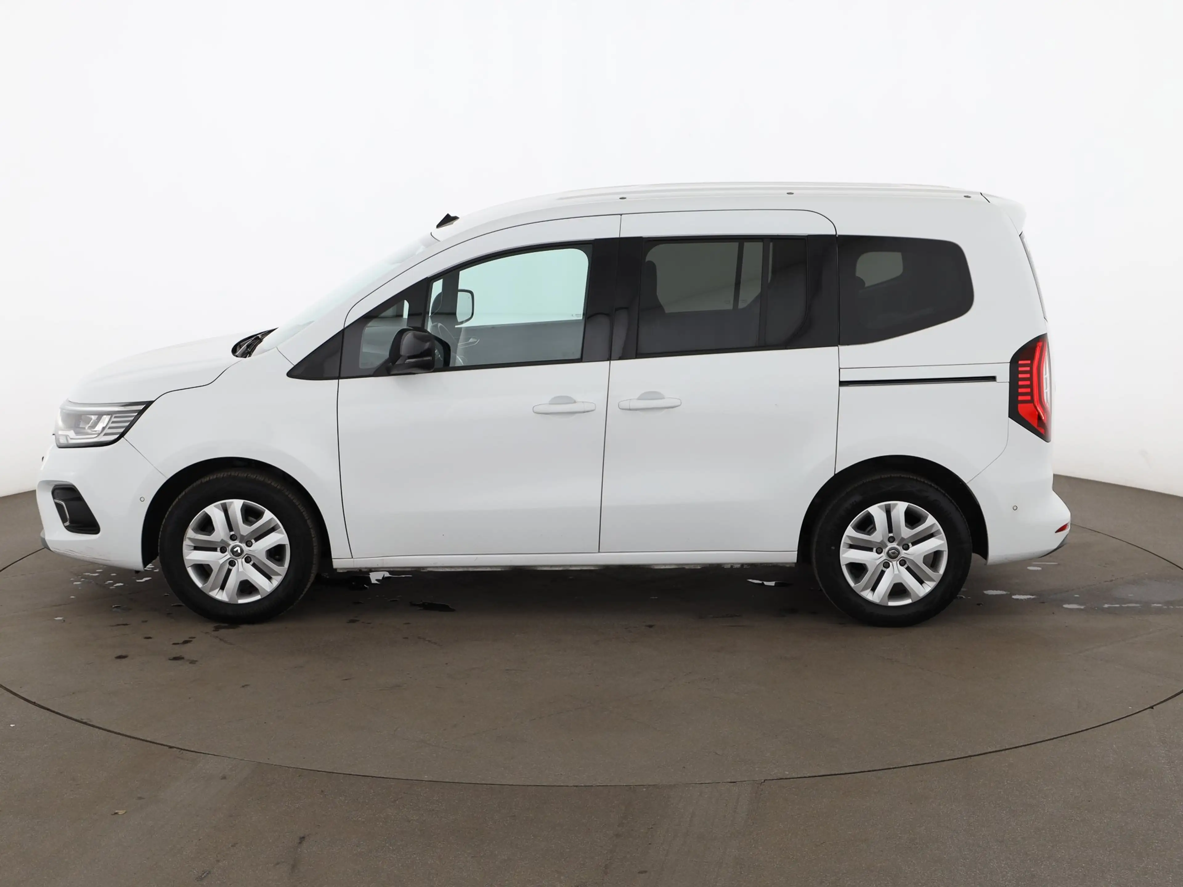 Renault Kangoo III 1.3 TCe130 LED NAVI SITZHZG ASSIST — photo 6