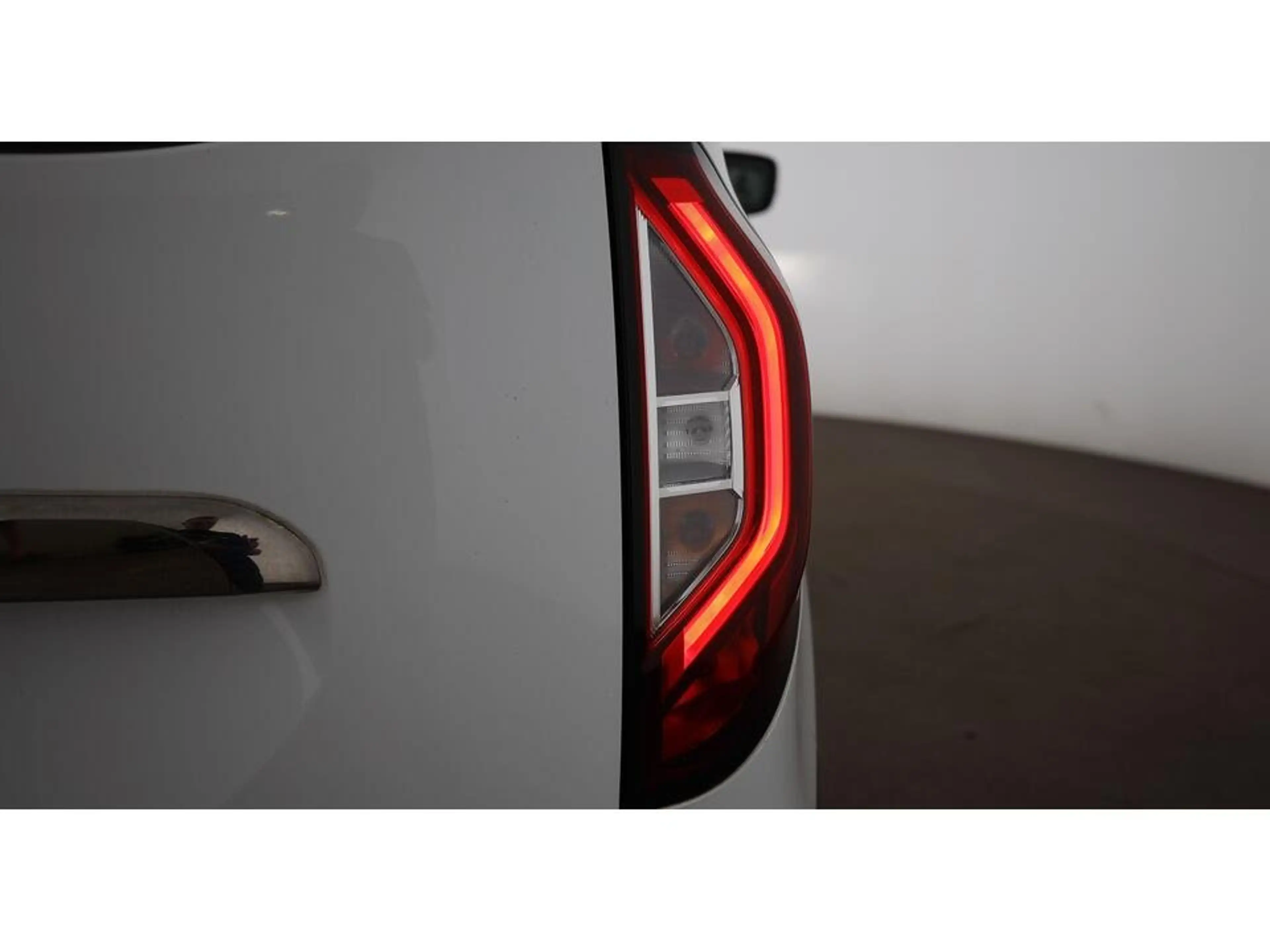 Renault Kangoo III 1.3 TCe130 LED NAVI SITZHZG ASSIST — photo 9