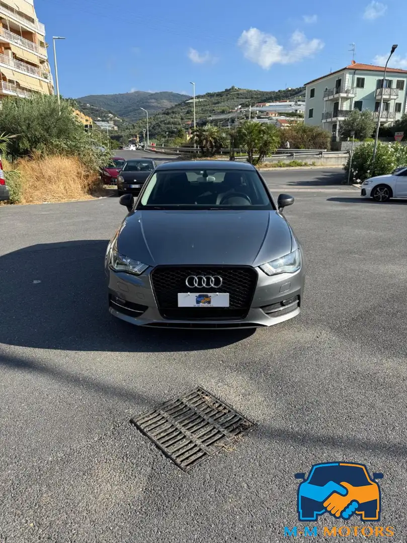 Audi A3 SPB 1.6 TDI Ambition Grigio - 2