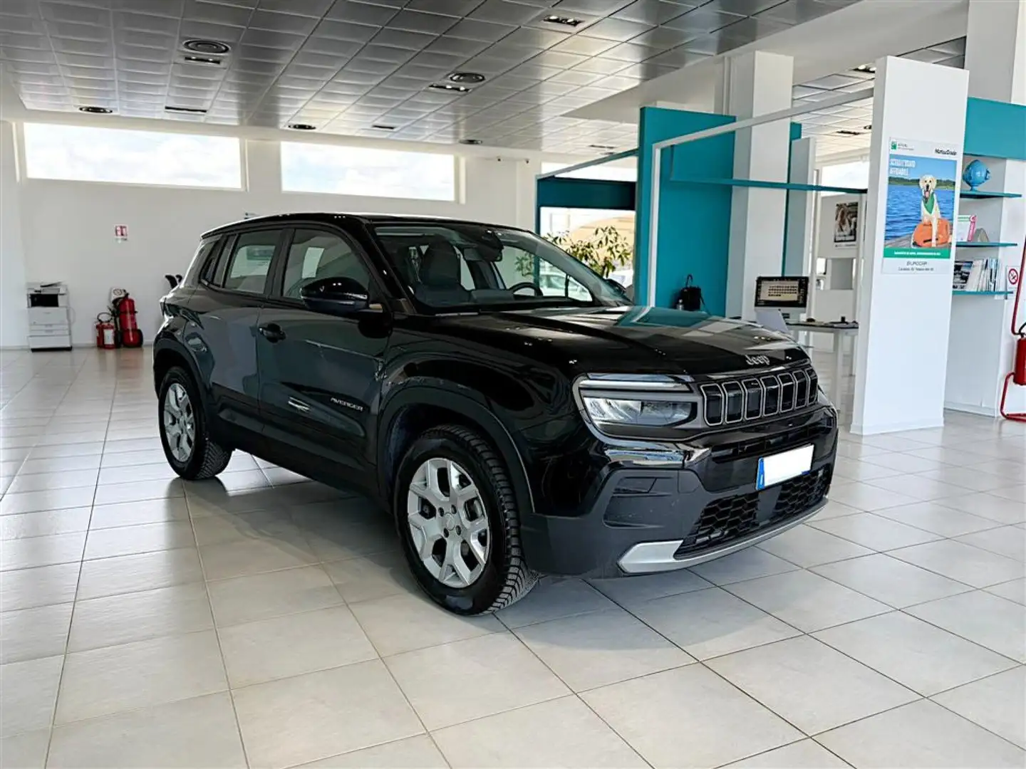 Jeep Avenger 1.2 T-GDI 100 cv Altitude 36 mesi di garanzia Nero - 2
