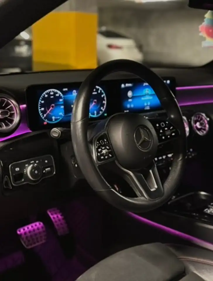 Mercedes-Benz CLA снимка Mercedes-Benz CLA