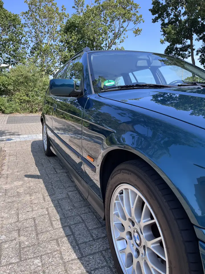 BMW 318i touring, foto 9