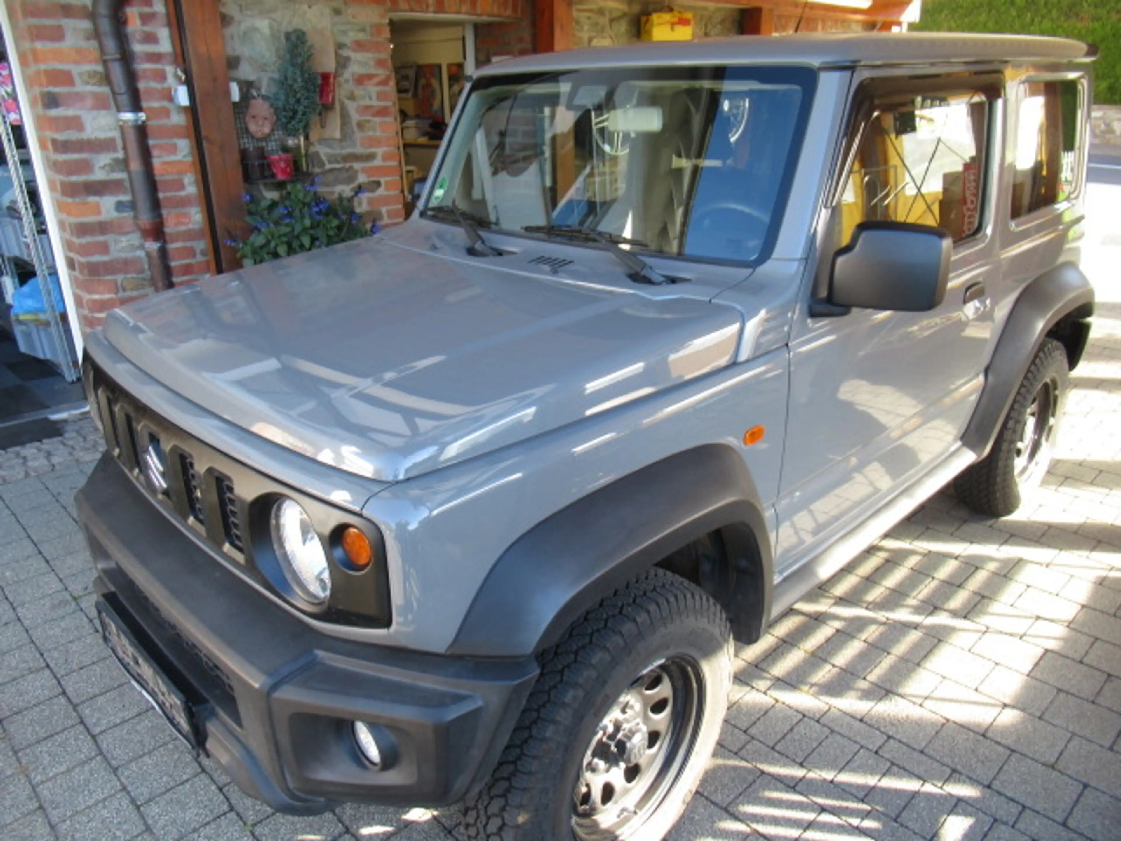 Suzuki Jimny Comfort,4Sitzer, kein Gelände,scheckheft,Tiptop — photo 3