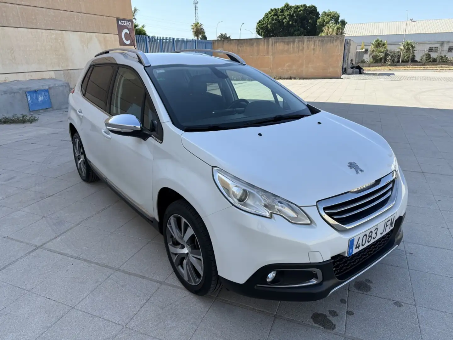 Peugeot 2008 1.6 BlueHDI S&S Allure 120 Blanco - 2