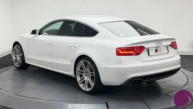 Audi A5 view 6