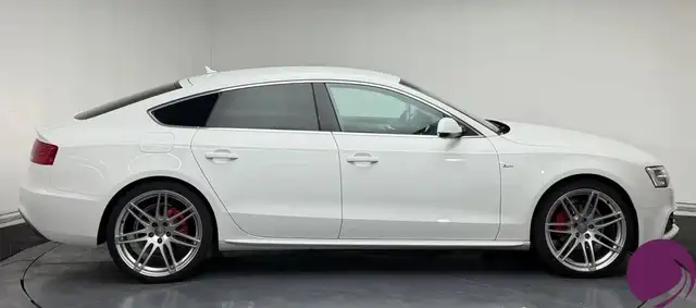 Audi A5 view 4