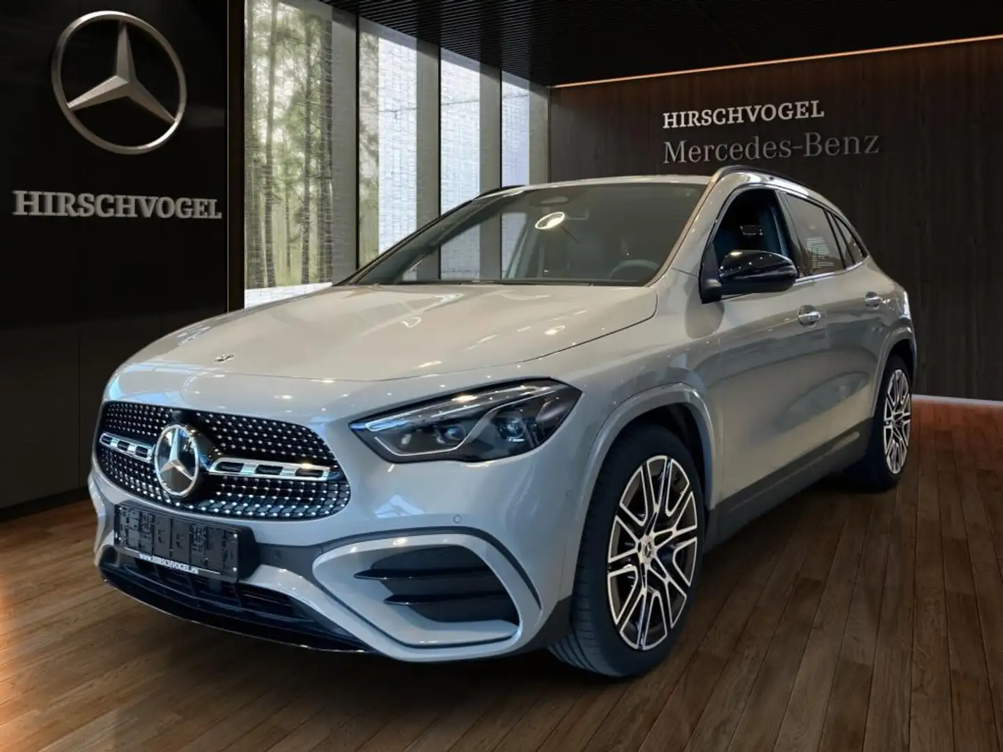 Mercedes-Benz GLA 220 4M AMG-Line+Night+AHK+DISTRON+MULTIBEAM Grau - 2