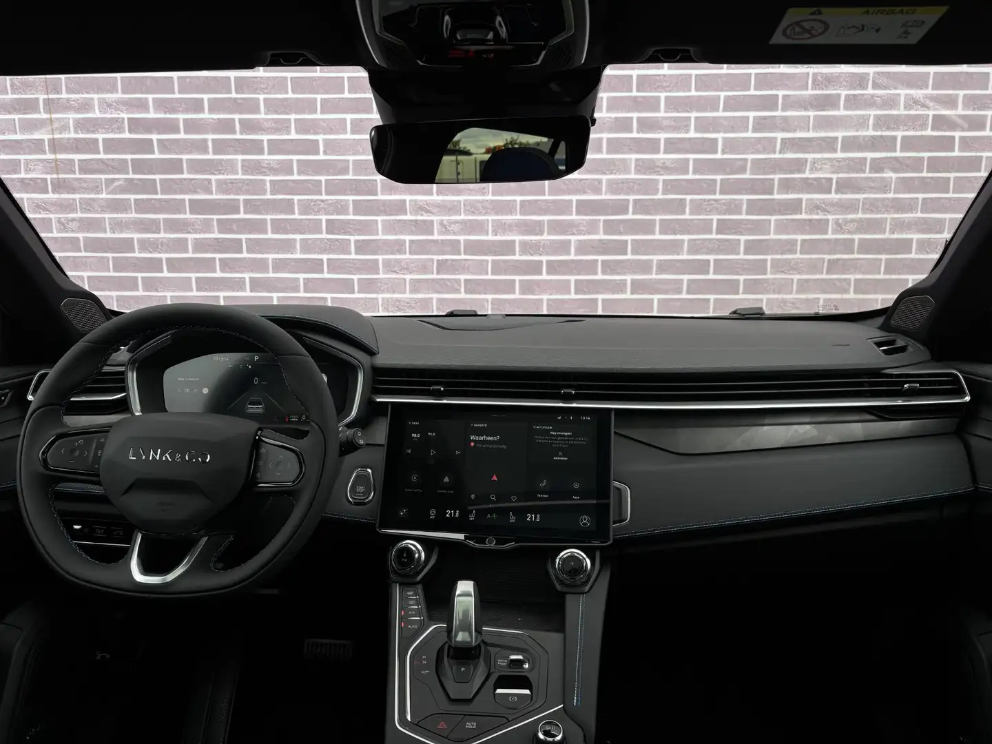 Lynk & Co 01 1.5 Plug-in Hybrid Business Edition | Black Pack | Grijs - 2