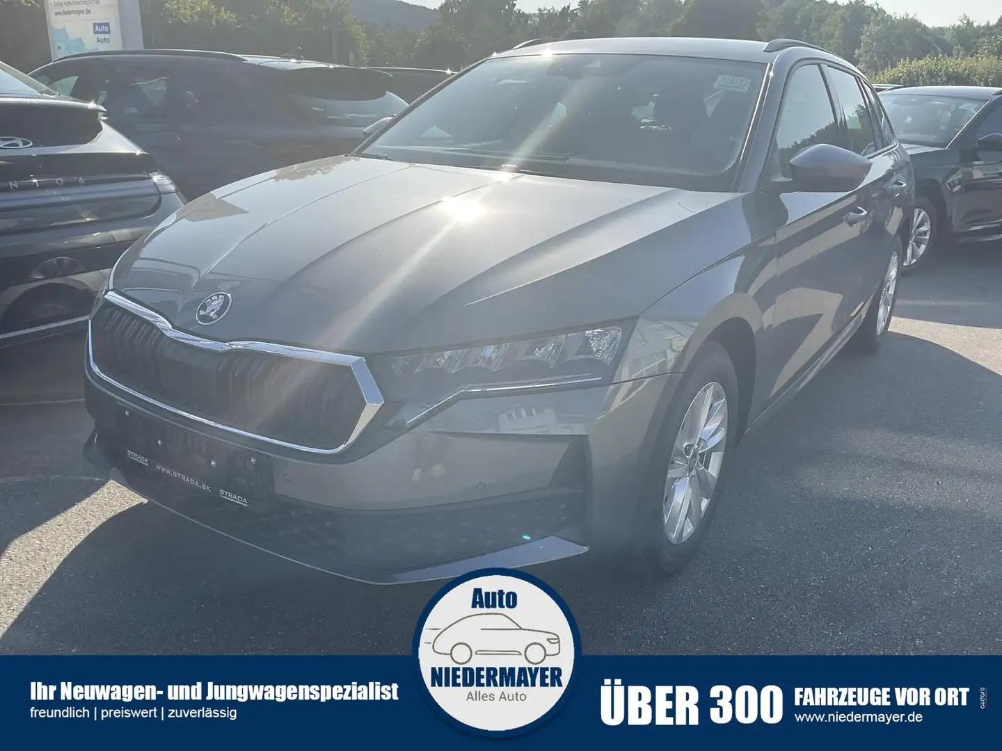 Skoda Octavia Combi 1.5 TSI DSG Essence, AHK, LED, 5-J Garantie, Grau - 1