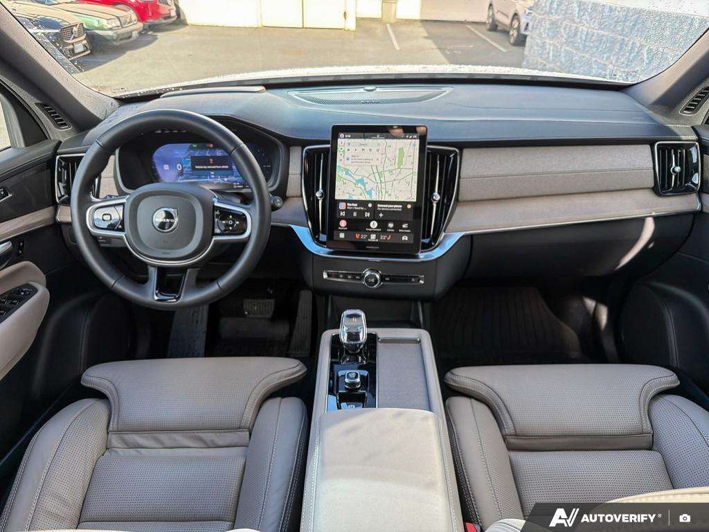 2026 Volvo XC90 T8 AWD Ultra Dark Theme 7-Seater thumb 23