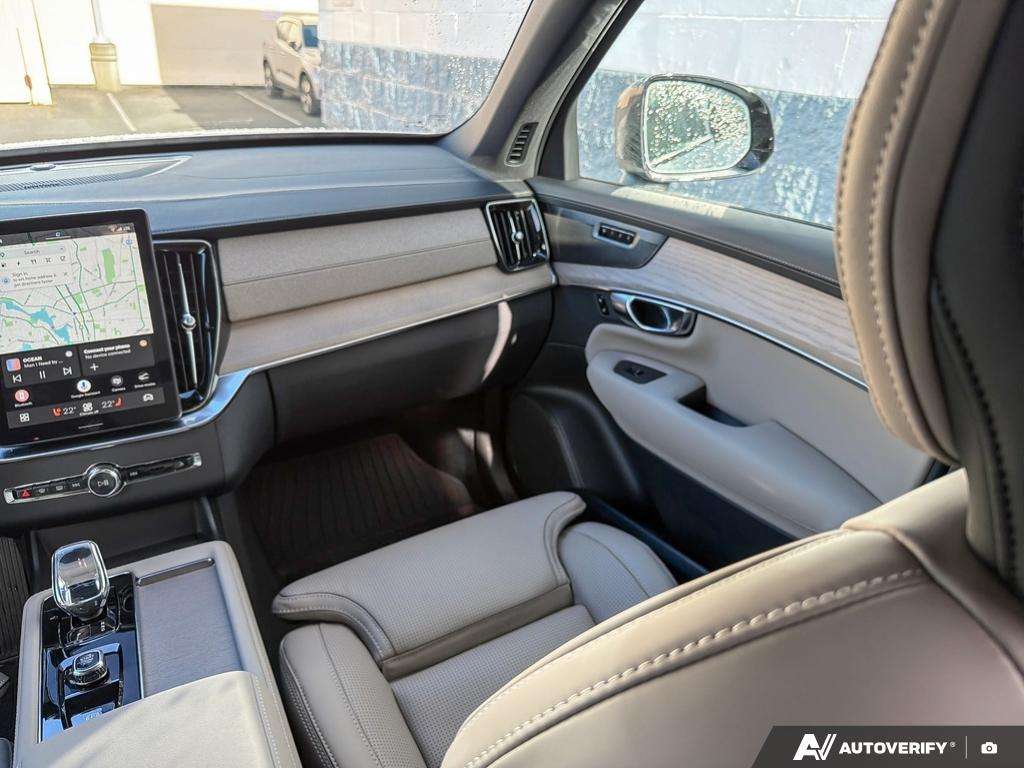 2026 Volvo XC90 T8 AWD Ultra Dark Theme 7-Seater thumb 24