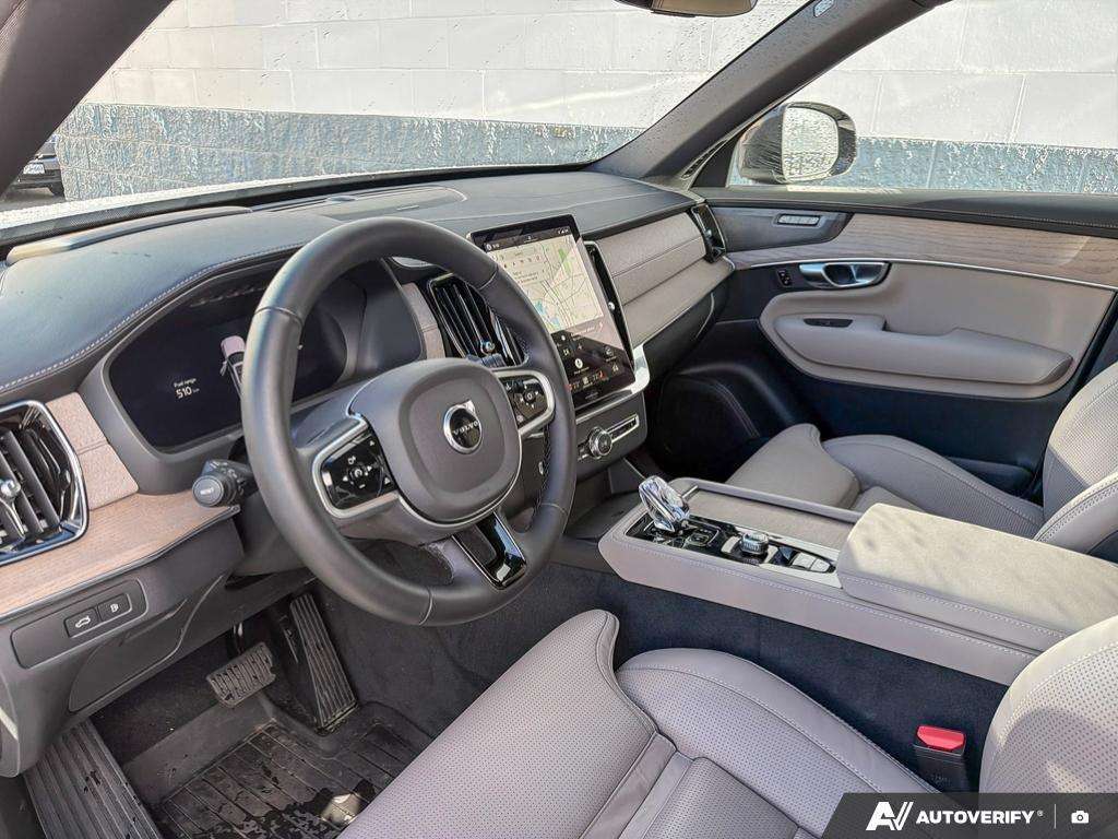 2026 Volvo XC90 T8 AWD Ultra Dark Theme 7-Seater thumb 12