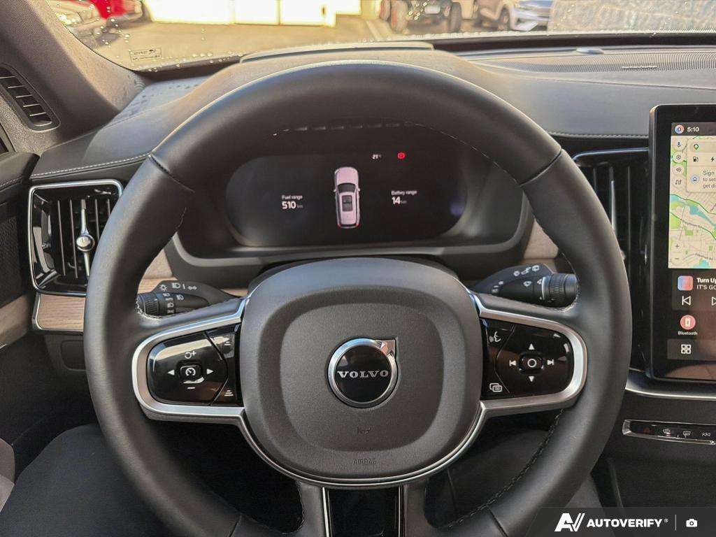 2026 Volvo XC90 T8 AWD Ultra Dark Theme 7-Seater thumb 13