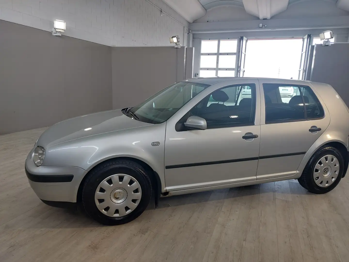 Volkswagen Golf Golf IV 1997 5p 1.6 Comfortline 105cv Argento - 2