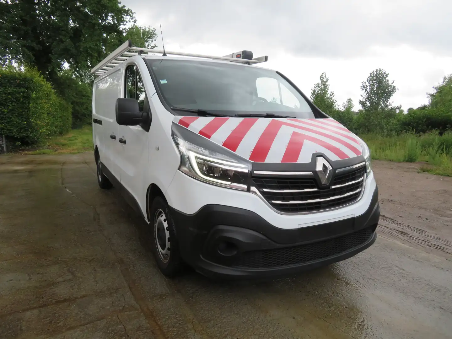 Renault Trafic 2.0dCi - L2H1 Blanc - 1