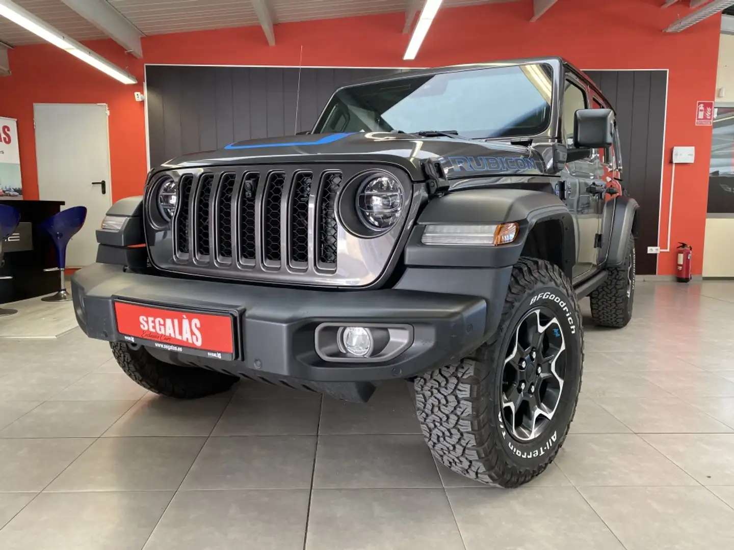 Jeep Wrangler Unlimited 2.0 4xe Rubicon 8ATX 280KW Gris - 2