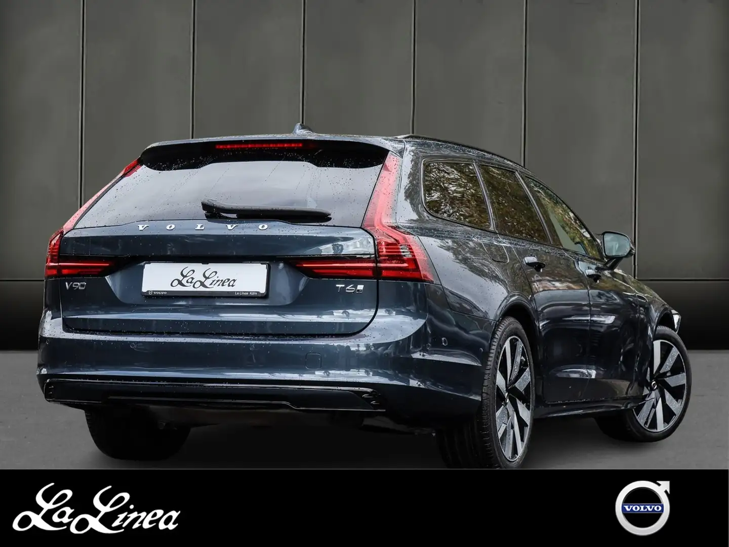 Volvo V90 T6 Recharge AWD Plus Dark NP:83.930,-//PANO/360... Bleu - 2