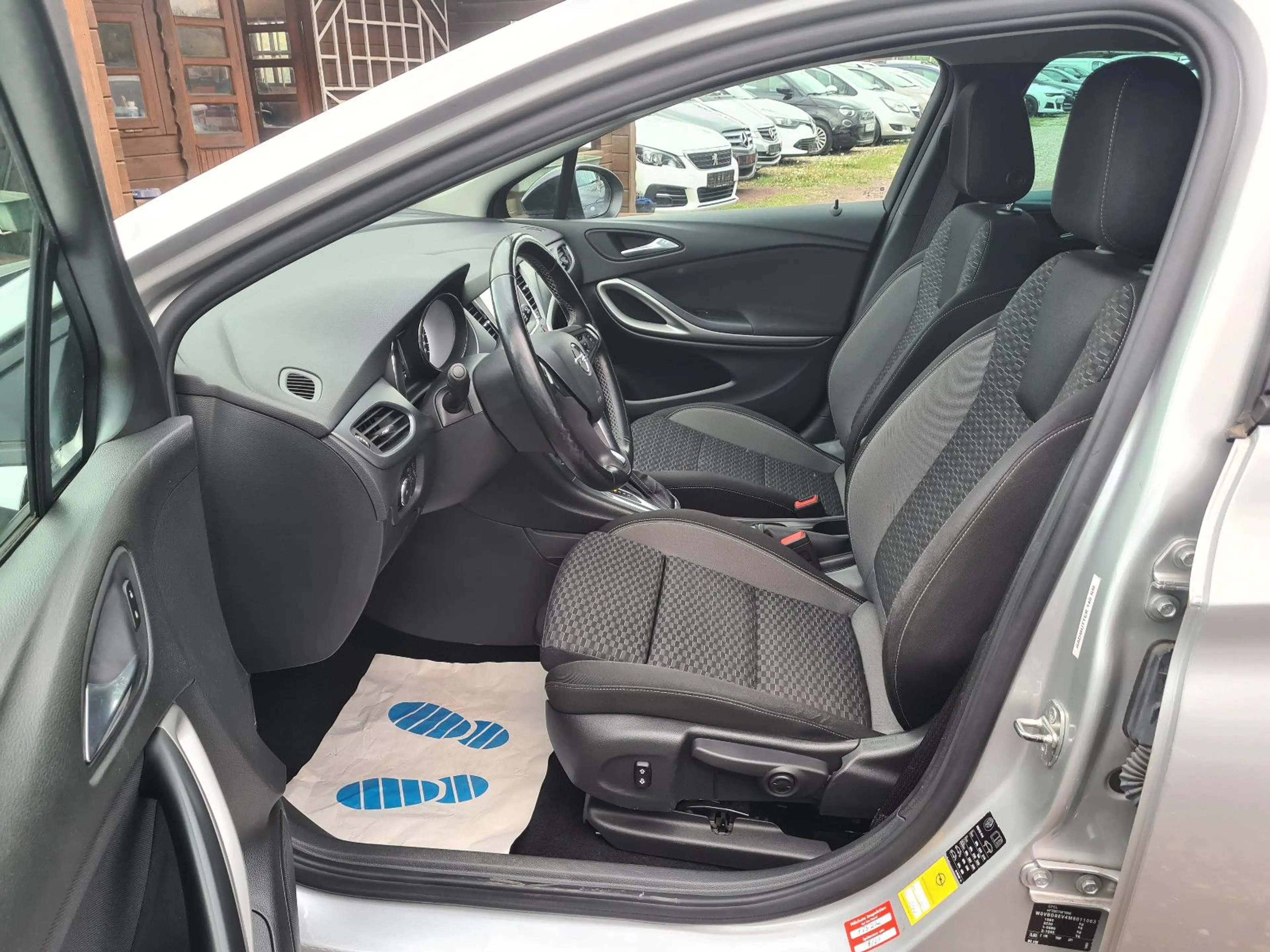 Opel Astra K Sports Tourer 90 kw Edition Automatik — photo 9