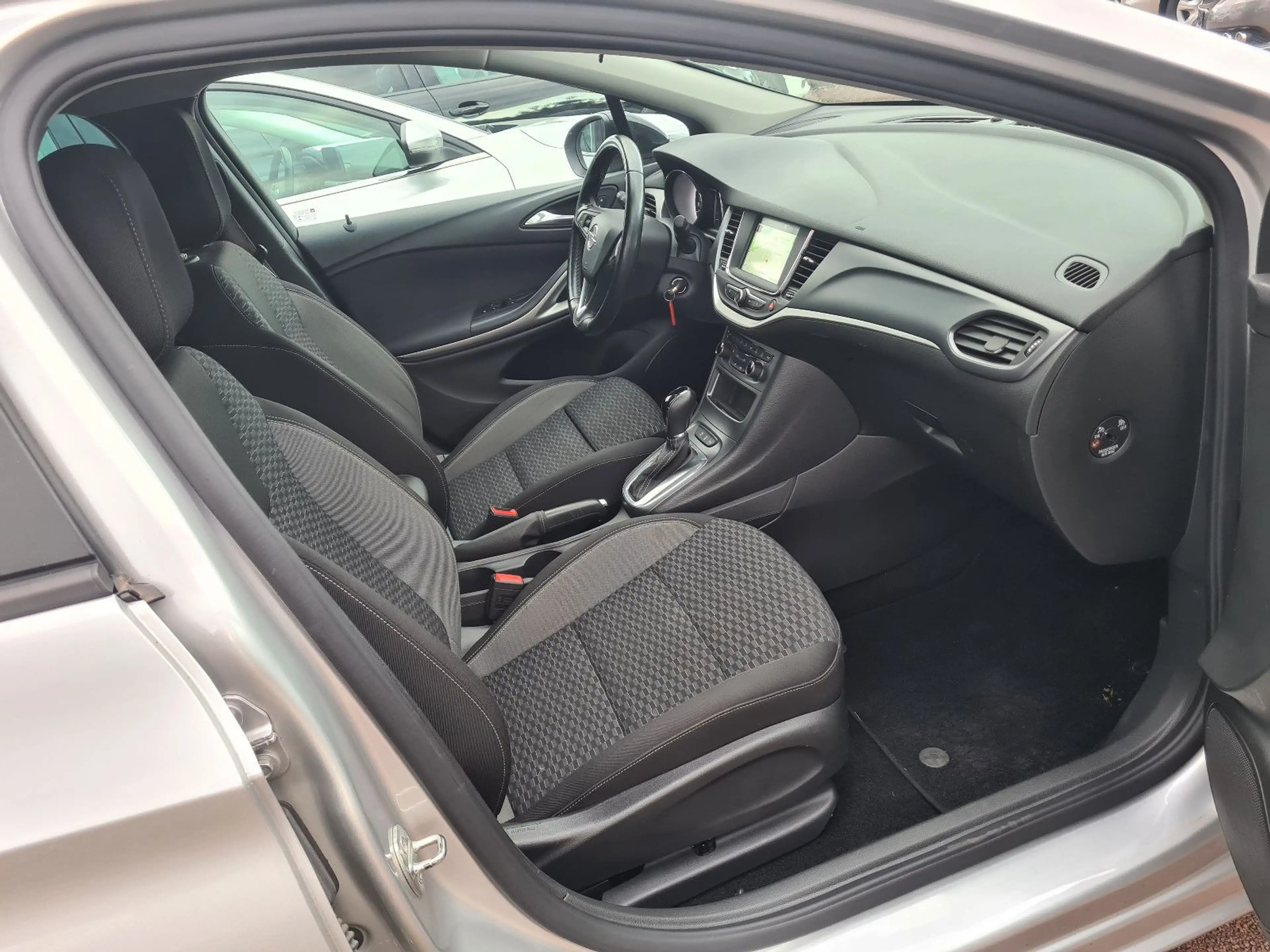 Opel Astra K Sports Tourer 90 kw Edition Automatik — photo 3