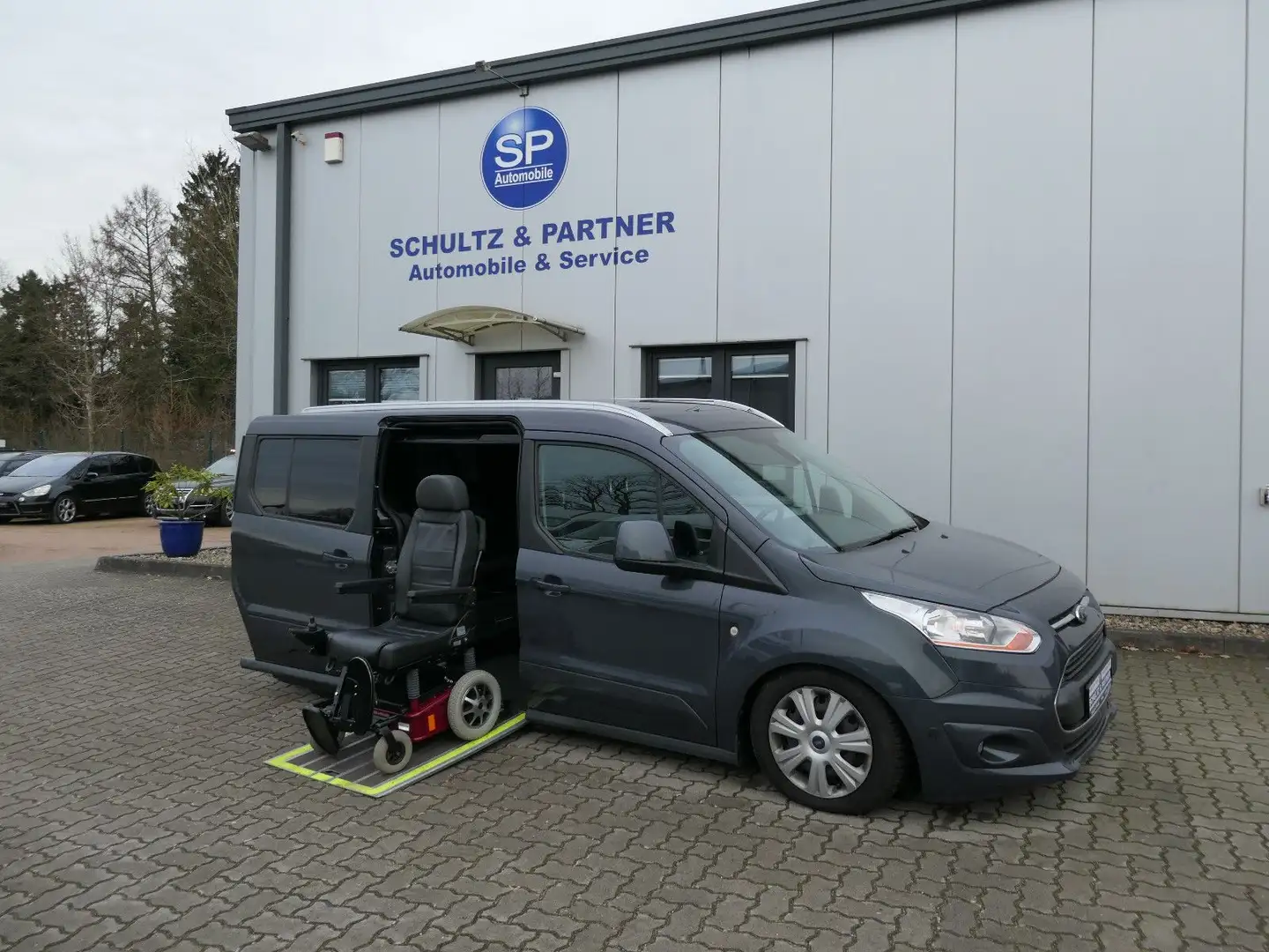 Ford Grand Tourneo Connect Paravan Selbstfahrer Rolli Grau - 1