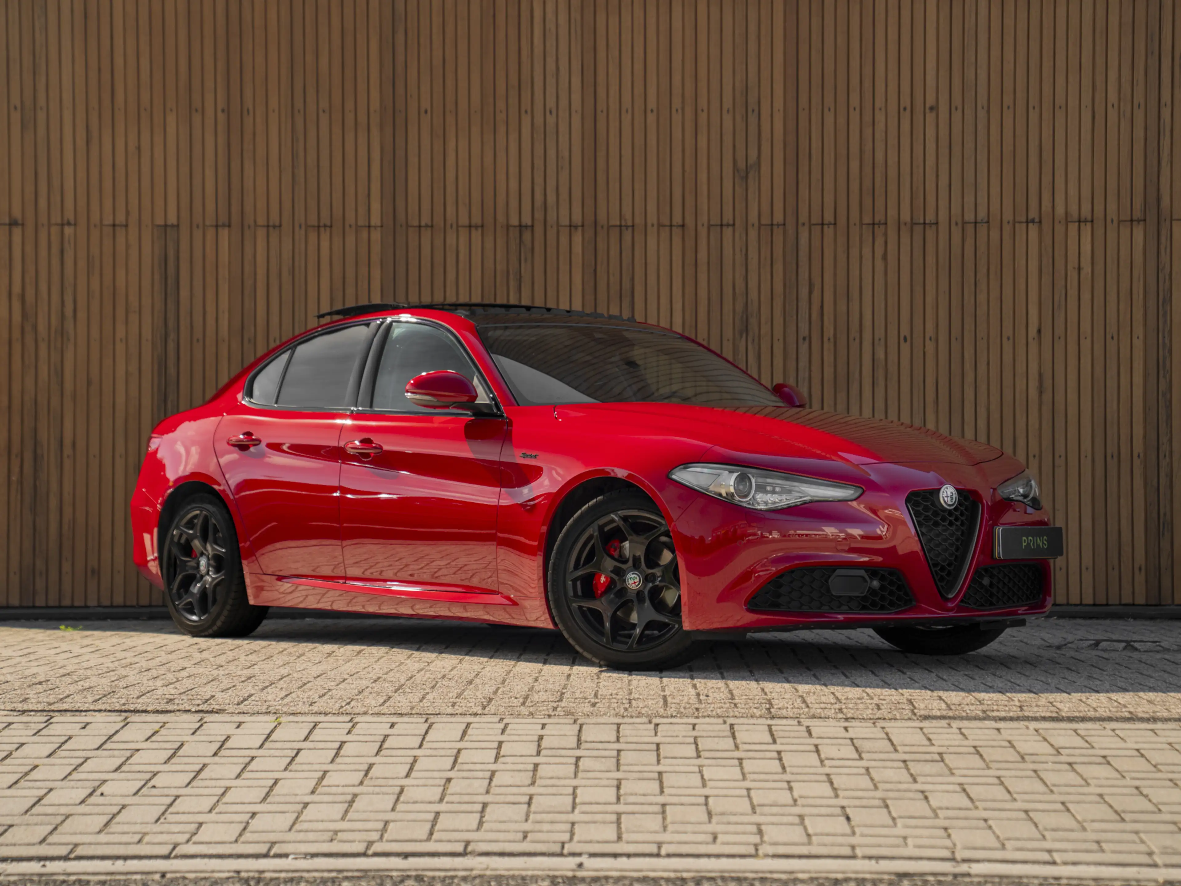 Alfa Romeo Giulia 2.2 Sprint — photo 3