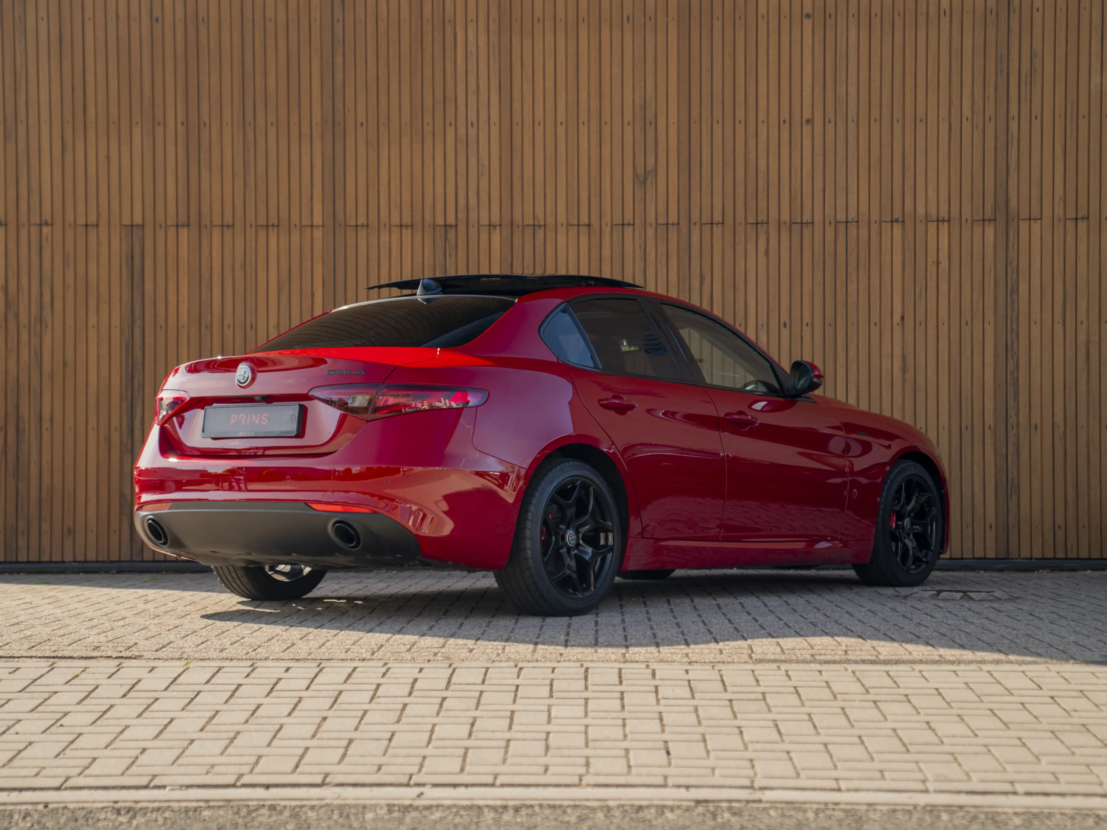 Alfa Romeo Giulia 2.2 Sprint — photo 4