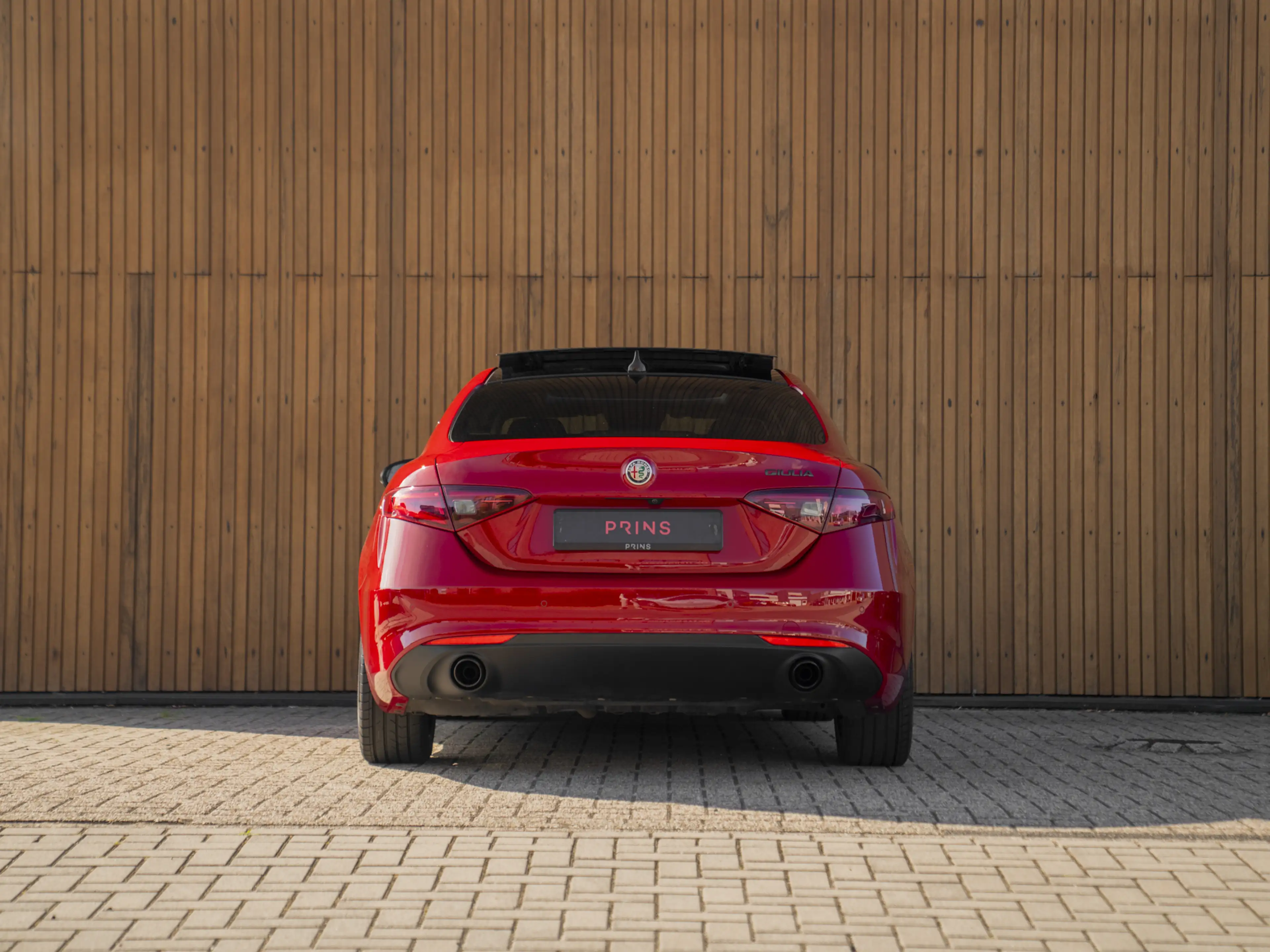 Alfa Romeo Giulia 2.2 Sprint — photo 5
