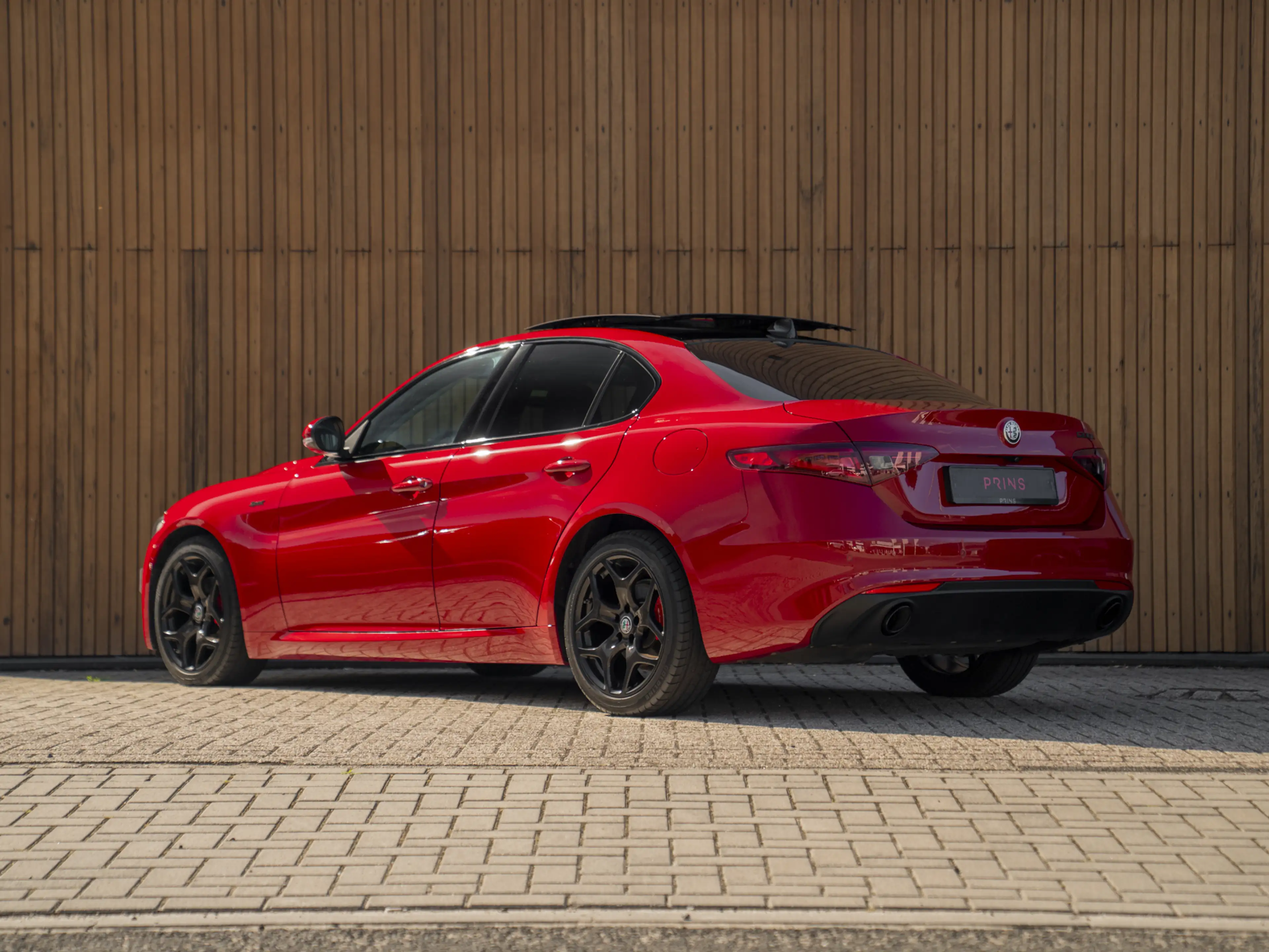Alfa Romeo Giulia 2.2 Sprint — photo 6