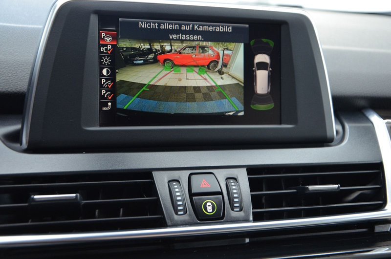 BMW 218 218 d Gran Tourer Luxury Line *AUTOMATIK*AHK*PDC — photo 13