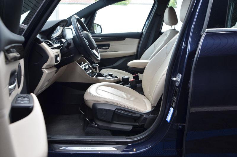 BMW 218 218 d Gran Tourer Luxury Line *AUTOMATIK*AHK*PDC — photo 7